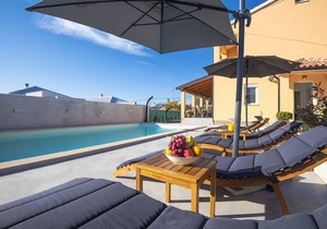 140 m² House ∙ 4 bedrooms ∙ 10 guests in Pula