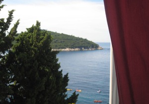 15% Discount a Family size two-bedroom Old Town