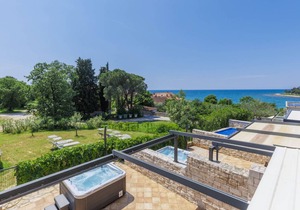 160 m² Accommodation ∙ 3 bedrooms ∙ 6 guests in Križine