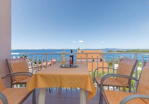 2 bedroom accommodation in Zdrelac