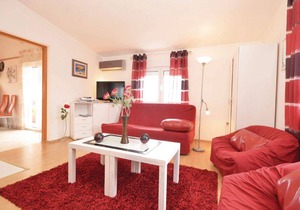 2 bedroom accommodation in Zdrelac