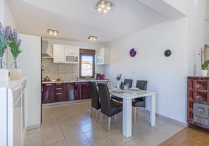 2 bedroom accommodation in Galizana