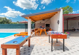 2 bedroom accommodation in Galizana