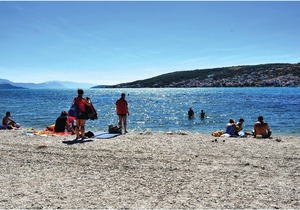 2 bedroom accommodation in Mastrinka