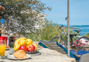 2 bedroom accommodation in Zdrelac