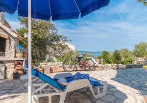 2 bedroom accommodation in Zdrelac