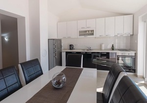 2 bedroom accommodation in Duba