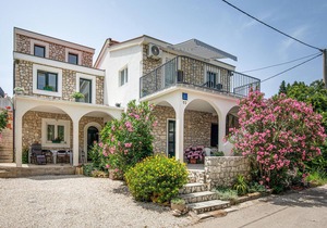 2 bedroom accommodation in Klek