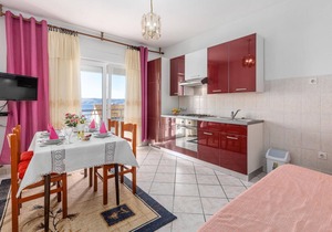 2 bedroom awesome apartment in Novi Vinodolski