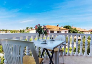2 Bedroom Beach Front Apartment In Zambratija in Zambratija
