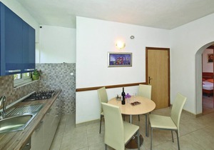2 bedroom beautiful apartment in Trogir in Trogir