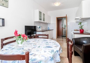 2 bedroom cozy apartment in Novi Vinodolski