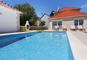 237 m² House ∙ 3 bedrooms ∙ 6 guests