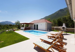 237 m² Villa ∙ 3 bedrooms ∙ 6 guests