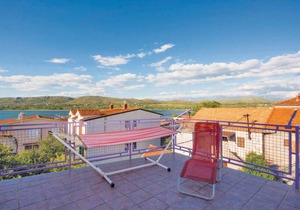 3 bedroom accommodation in Jadrtovac