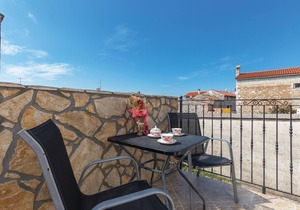 3 bedroom accommodation in Galizana