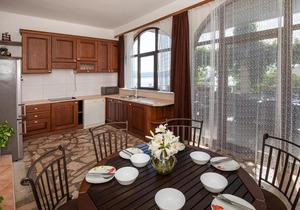 3 bedroom nice apartment in Komarna