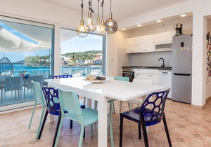 3 bedroom pet friendly home in Zman