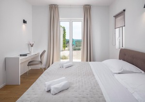 4 bedroom accommodation in Sveti Lovrec