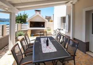 4 Bedroom Nice Home In Rogotin in Rogotin