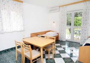 40 m² Apartment ∙ 1 bedroom ∙ 4 guests in Jadranovo