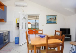 48 m² Apartment ∙ 2 bedrooms ∙ 4 guests in Arbanija