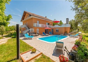 5 bedroom accommodation in Dracevac Ninski