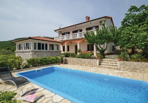 5 bedroom accommodation in Labin