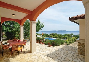 5 bedroom accommodation in Labin