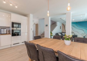 5 bedroom amazing home in Kakma