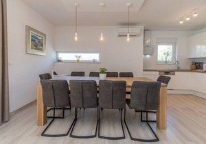 5 bedroom amazing home in Kakma