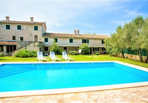 Abortolami with Pool and Garden