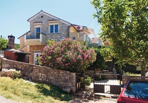 Amazing apartment in Krusevo with WiFi