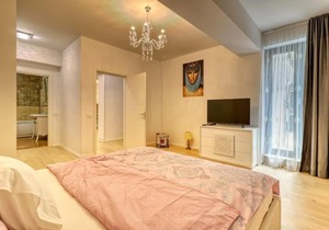 Apartament cu 3 camere in Herastrau in Bucureşti