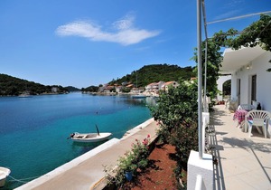 Apartments Slavica (53941-A1) - Pasadur - island Lastovo