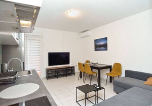 Apartment 928/2195 (Istria - Stinjan), 800m from the beach
