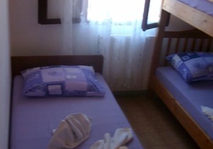 Apartment Bob - 10m from the sea A4-Lorena 9(5) - Stomorska, Island Solta, Croatia