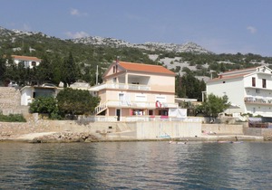 Apartment Dalibor - 5m from the sea with parking: A5(2+2) - Lukovo Sugarje, Riviera Senj, Croatia