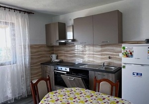 Apartment Dalibor - 5m from the sea with parking: SA4(2) - Lukovo Sugarje, Riviera Senj, Croatia