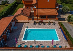 Apartment Danka A2 with Pool
