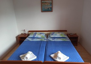 Apartment Davor - with parking; A6(2+2) - Zdrelac, Island Pasman, Croatia