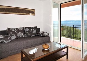 Apartment Elsa-1 by Interhome