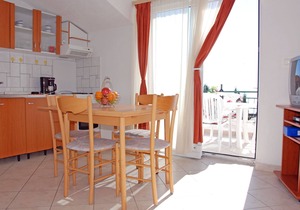 APARTMENT FOR 4 PERSONS/2 BEDROOMS/SEA VIEW