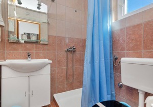 Apartment Igor - 5 m from beach: SA2(4) - Cove Pokrivenik, Island Hvar, Croatia