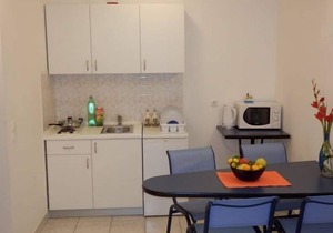 Apartment in Duće with Terrace, Air condition, WIFI, Washing machine (4173-4)