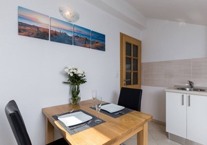 Apartment in Dubrovnik with swimming pool and sea view (A5)