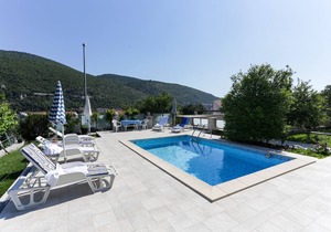 Apartment in Dubrovnik with swimming pool and sea view (A3)