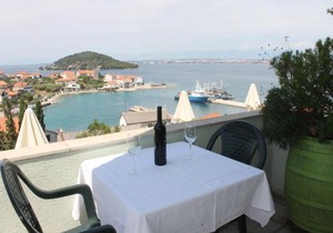 Apartment in Kali with sea view, balcony, air conditioning, Wi-Fi (4566-1)