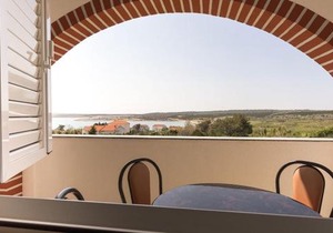 Apartment in Novalja with sea view, terrace, air conditioning, Wi-Fi (3565-2)