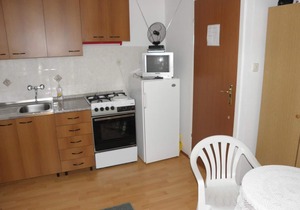 Apartment Kuce - 150m from the beach with parking: SA2(2) - Susica, Island Ugljan, Croatia